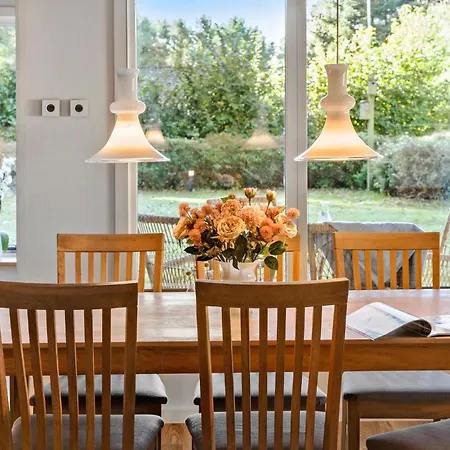 Holiday home In With Kitchen *